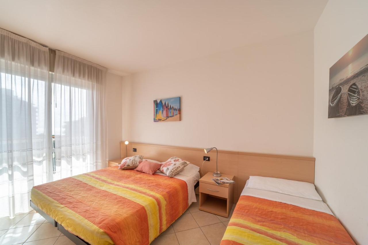 Residenza Puerto Do Sol Apartment Lignano Sabbiadoro Ngoại thất bức ảnh