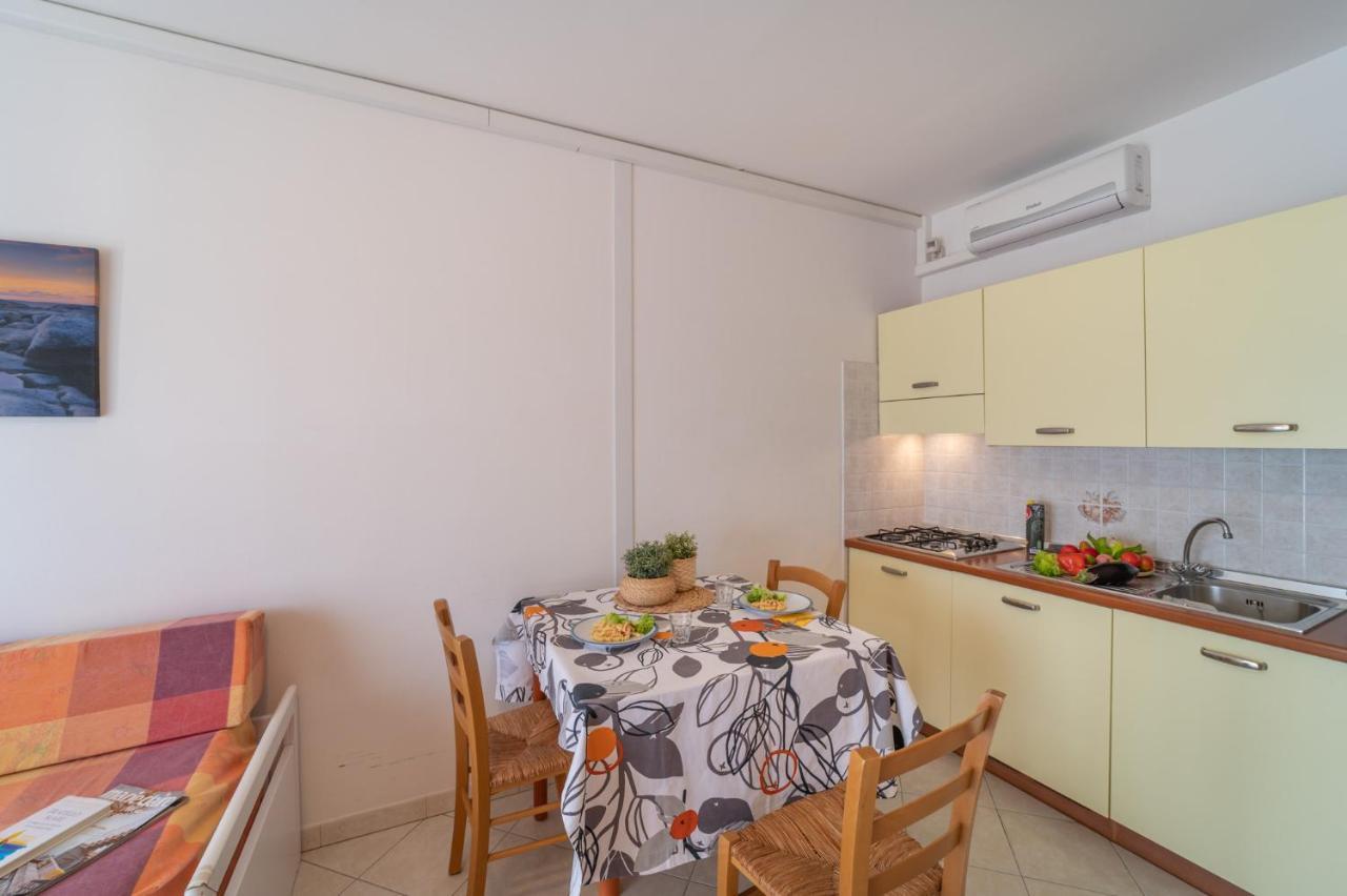 Residenza Puerto Do Sol Apartment Lignano Sabbiadoro Ngoại thất bức ảnh