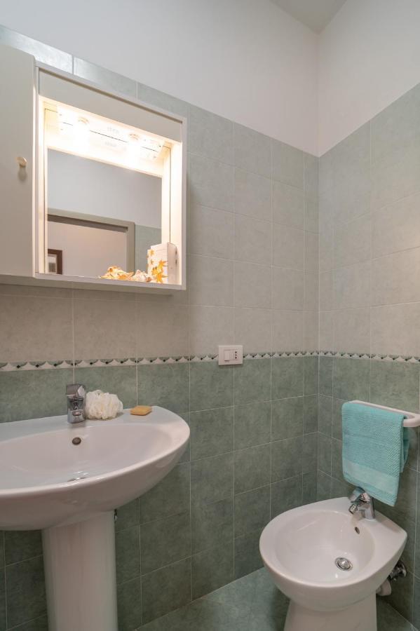 Residenza Puerto Do Sol Apartment Lignano Sabbiadoro Ngoại thất bức ảnh