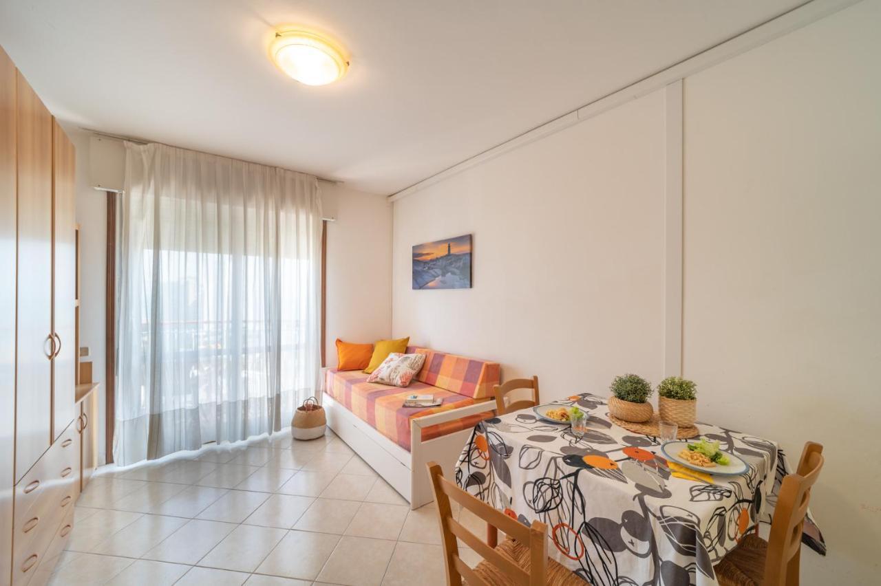 Residenza Puerto Do Sol Apartment Lignano Sabbiadoro Ngoại thất bức ảnh
